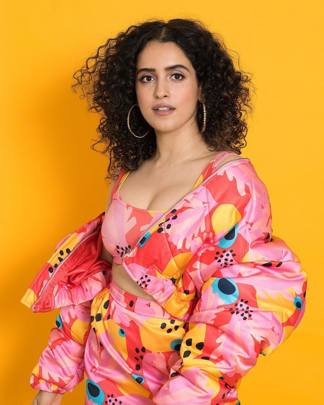Sanya Malhotra wears a pop print outfit (Photo: Instagram / SanyaMalhotra) Sanya Malhotra wears a pop print outfit (Photo: Instagram / SanyaMalhotra)