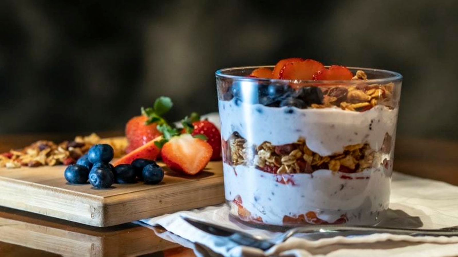 Recipe: This Yogurt Parfait is the perfect simple and healthy on-the-go snack | Hindustan Times