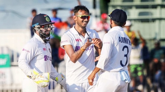 IND vs ENG 3rd Test, Day 2 Live(PTI) IND vs ENG 3rd Test, Day 2 Live(PTI)