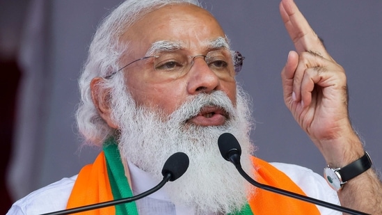 Modi said the way the National Democratic Alliance (NDA)-led Centre worked with the AIADMK in the state was a “classic example of cooperative federalism.”(PTI file photo)