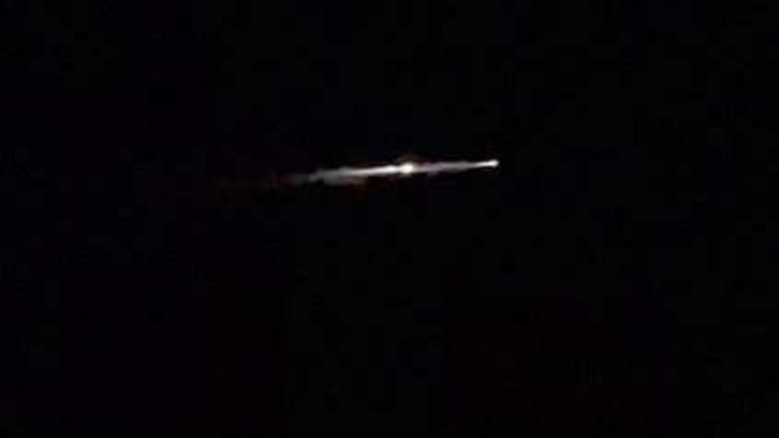 Queensland skies light up as debris from Chinese rocket burns up in ...