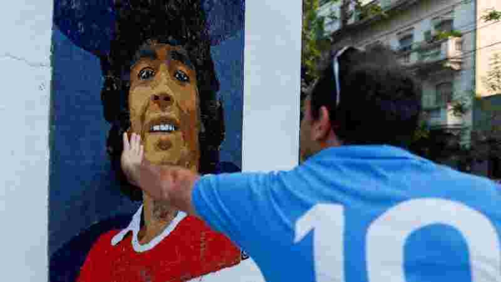 PHOTOS: Argentines honour soccer star Maradona with mosaics | Hindustan ...