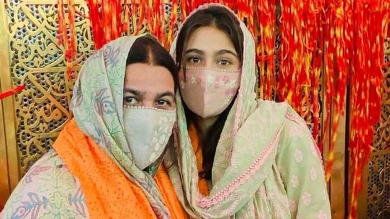 Sara Ali Khan and Amrita Singh visit Ajmer Shareef Dargah. 