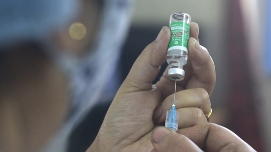 The administration also will encourage businesses to advocate for the benefits of masks and vaccines. (Representative Image)(Samir Jana/HT File)