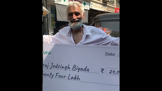 A crowdfunding initiative raised money for Desraj after his story went viral on social media. (Photo: Facebook/Humans of Bombay) A crowdfunding initiative raised money for Desraj after his story went viral on social media. (Photo: Facebook/Humans of Bombay)