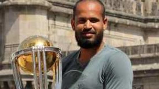 Yusuf Pathan poses with the 2011 ICC World Cup trophy(Twitter/ICC)