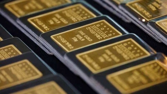 The fall in gold prices led to buying and a surge of demand across the country.(Reuters)