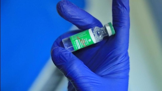 A compulsory medical certificate from a registered medical practitioner will be needed by those beneficiaries whose age group is between 45 to 59 years and who have comorbidities. (Gurpreet Singh/Hindustan Times) A compulsory medical certificate from a registered medical practitioner will be needed by those beneficiaries whose age group is between 45 to 59 years and who have comorbidities. (Gurpreet Singh/Hindustan Times)