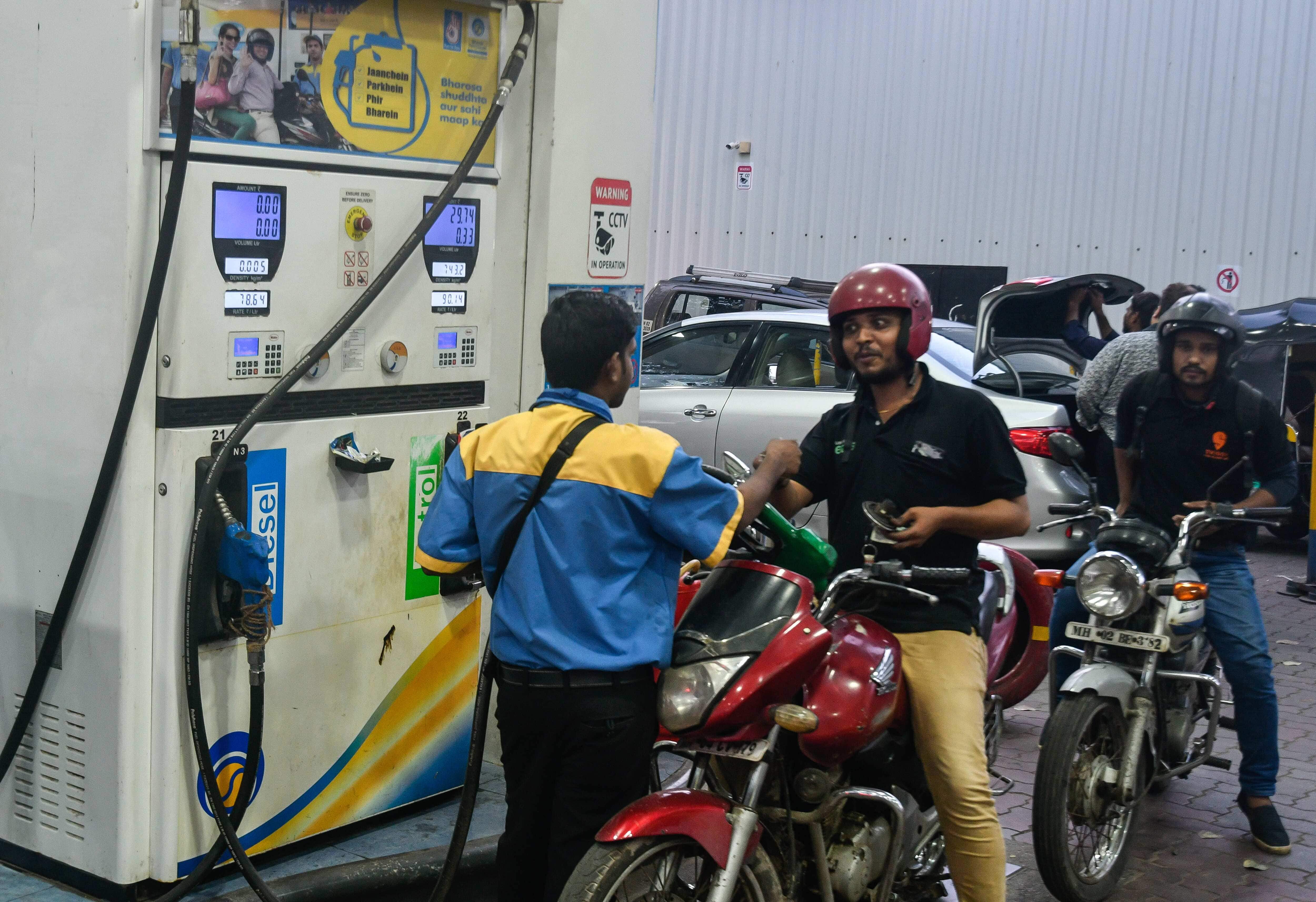 One reason for high prices of petrol and diesel is central and state levies. (HT Photo) One reason for high prices of petrol and diesel is central and state levies. (HT Photo)