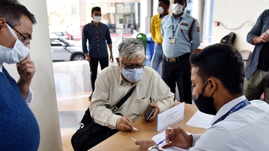 Experts have also called for faster pace of vaccination in areas witnessing an increase in the number of cases.(ANI Photo) Experts have also called for faster pace of vaccination in areas witnessing an increase in the number of cases.(ANI Photo)