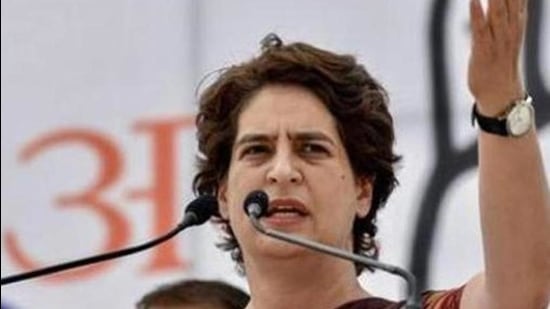 Agra: Congress General Secretary Priyanka Gandhi Vadra addresses a public meeting at Mandi Samiti Ground, Jarar, in Agra district, Monday, April 15, 2019. (PTI Photo)(PTI4_15_2019_000107B) (PTI) Agra: Congress General Secretary Priyanka Gandhi Vadra addresses a public meeting at Mandi Samiti Ground, Jarar, in Agra district, Monday, April 15, 2019. (PTI Photo)(PTI4_15_2019_000107B) (PTI)