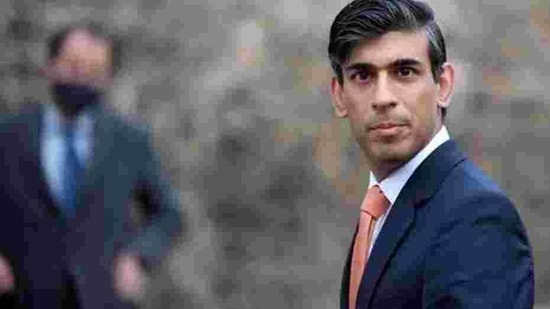 Sunak has consistently been rated the most popular member of Prime Minister Boris Johnson’s cabinet after rolling out 300 billion pounds ($418 billion) of spending to fight the coronavirus and support workers through the pandemic.(Reuters) Sunak has consistently been rated the most popular member of Prime Minister Boris Johnson’s cabinet after rolling out 300 billion pounds ($418 billion) of spending to fight the coronavirus and support workers through the pandemic.(Reuters)