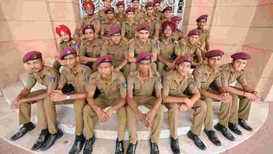 Students who have appeared in AISSEE 2021 are waiting for their results. The All India Sainik School Entrance Exam 2021 was held on February 7.(HT File) Students who have appeared in AISSEE 2021 are waiting for their results. The All India Sainik School Entrance Exam 2021 was held on February 7.(HT File)