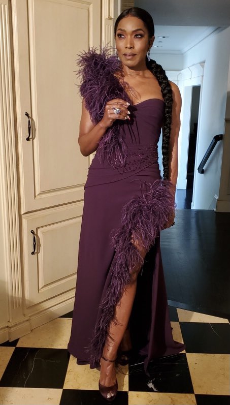 Angela Basset. Angela Basset.