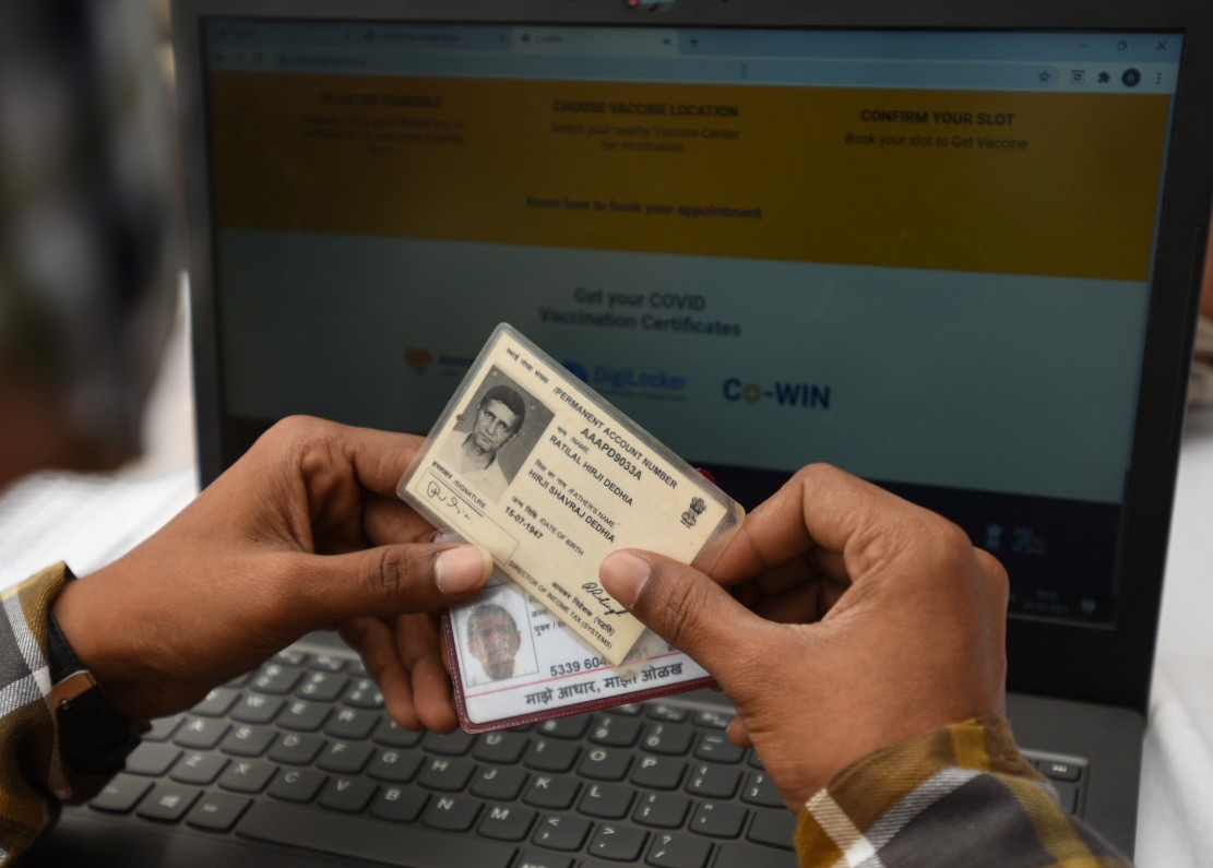 People can use Aadhar Cards, PAN Cards, pension documents etc to register for their Covid-19 shot. Photo by Satish Bate/HT(Photo by Satish Bate/HT) People can use Aadhar Cards, PAN Cards, pension documents etc to register for their Covid-19 shot. Photo by Satish Bate/HT(Photo by Satish Bate/HT)