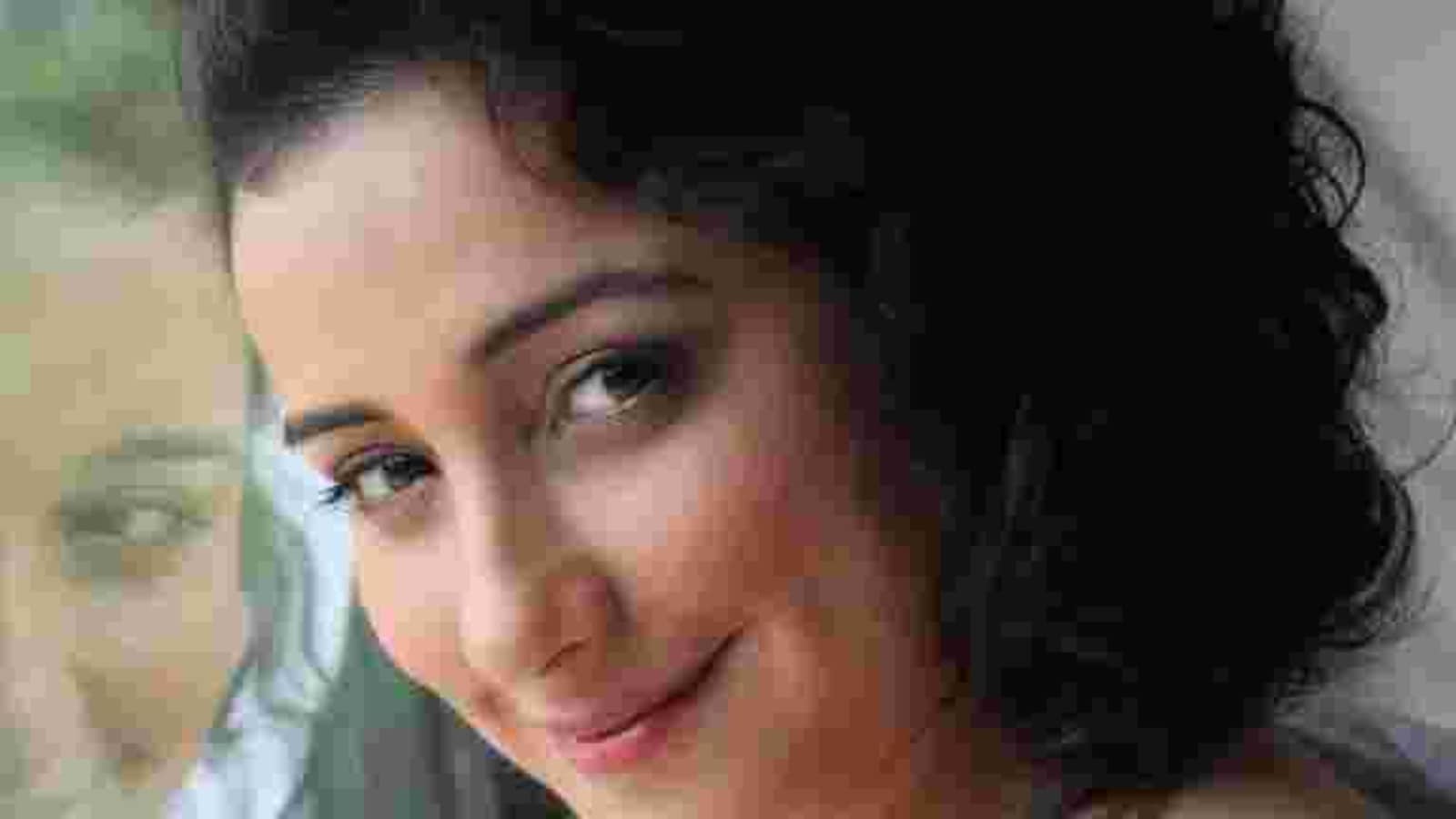Divya Dutta Rejects Supporting Actor Label Says Men Are Called