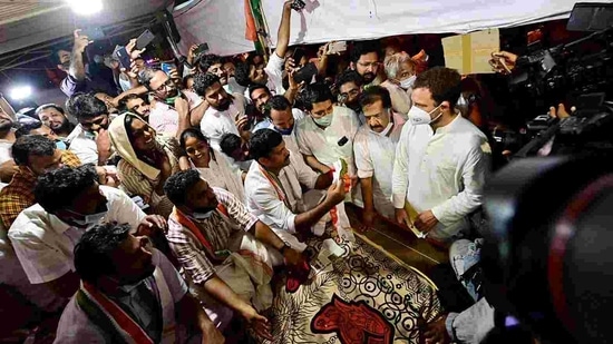Congress leader Rahul Gandhi meets PSC rank-holders who are protesting outside the Secretariat complex against "backdoor" recruitment by the Kerala government in Thiruvananthapuram on Tuesday. (ANI) Congress leader Rahul Gandhi meets PSC rank-holders who are protesting outside the Secretariat complex against "backdoor" recruitment by the Kerala government in Thiruvananthapuram on Tuesday. (ANI)