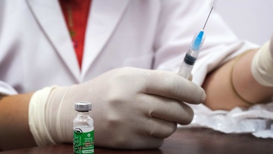 On average, India has been vaccinating about 500,000 beneficiaries daily across the country, a rate that experts say is inadequate at a time when cases have begun inching up across the country.(Bloomberg) On average, India has been vaccinating about 500,000 beneficiaries daily across the country, a rate that experts say is inadequate at a time when cases have begun inching up across the country.(Bloomberg)