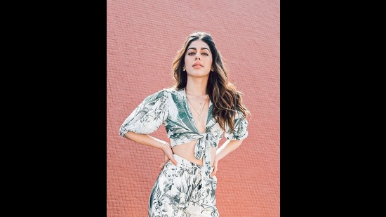 Alaya F opts for a printed knotted twin-set (Photo: Instagram/AlayaF) Alaya F opts for a printed knotted twin-set (Photo: Instagram/AlayaF)