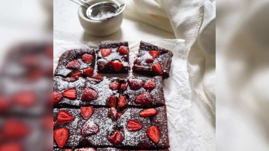 Fudgy Chocolate Brownie Recipe(Instagram/nessgordon)