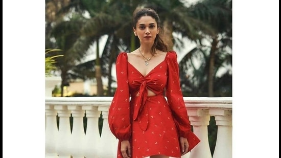 Aditi Rao Hydari in a knotted ensemble by designer Aniket Satam (Photo: Instagram/PinkPorcupine)