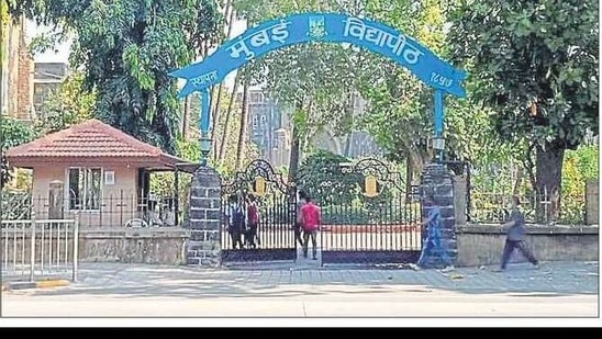 Many affiliated colleges of MU had complained that after completing admissions in January this year, most colleges had started regular lectures for the first year PG batches only by mid-January and conducting exams within six weeks would have been unfair to students.(HT file) Many affiliated colleges of MU had complained that after completing admissions in January this year, most colleges had started regular lectures for the first year PG batches only by mid-January and conducting exams within six weeks would have been unfair to students.(HT file)