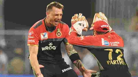 Dale Steyn (L) celebrates while playing for Royal Challengers Bangalore in IPL(AFP) Dale Steyn (L) celebrates while playing for Royal Challengers Bangalore in IPL(AFP)