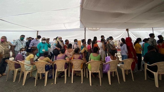 Senior citizens at BKC in Mumbai waiting for vaccine registration on Tuesday. Photo by Pratik Chorge Senior citizens at BKC in Mumbai waiting for vaccine registration on Tuesday. Photo by Pratik Chorge