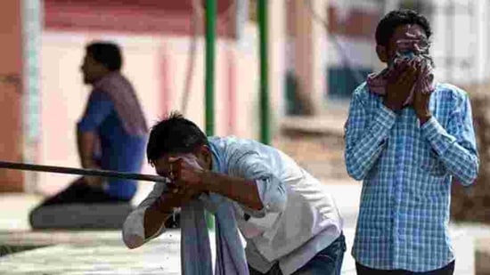 Heatwave conditions at many places with severe heatwave in isolated pockets are very likely over Vidarbha, west Rajasthan, the IMD said.(AFP) Heatwave conditions at many places with severe heatwave in isolated pockets are very likely over Vidarbha, west Rajasthan, the IMD said.(AFP)