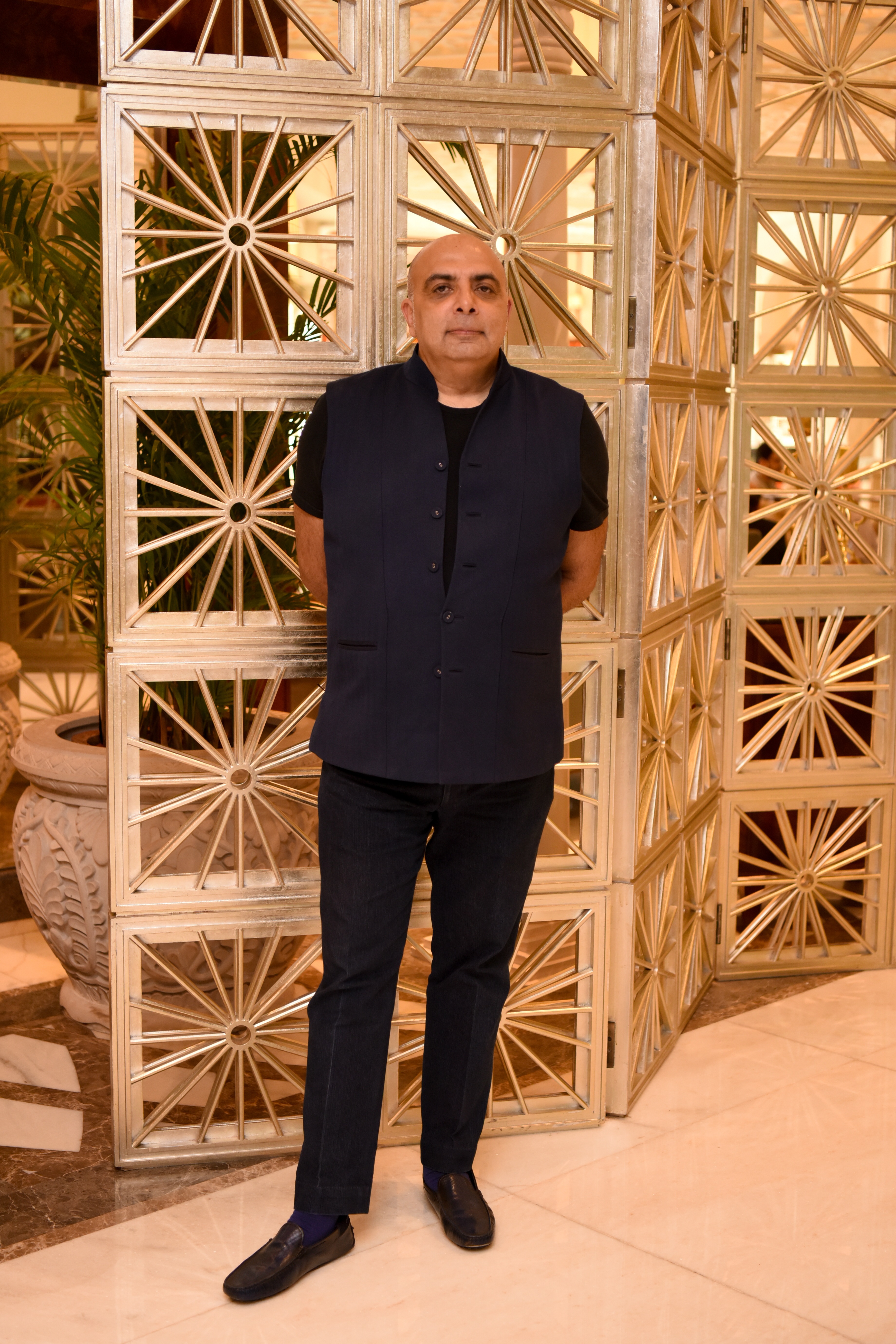 NEW DELHI, INDIA - JUNE 25: Designer Tarun Tahiliani during fashion week ad campaign shoot with Hindustan Times on June 25, 2018 in New Delhi, India. (Photo by Sarang Gupta/Hindustan Times ) (Hindustan Times) NEW DELHI, INDIA - JUNE 25: Designer Tarun Tahiliani during fashion week ad campaign shoot with Hindustan Times on June 25, 2018 in New Delhi, India. (Photo by Sarang Gupta/Hindustan Times ) (Hindustan Times)