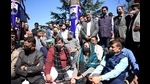 Former chief minister Virbhadra Singh joins protesting legislators outside the Vidhan Sabha in Shimla on Thursday. (Deepak Sansta/HT) Former chief minister Virbhadra Singh joins protesting legislators outside the Vidhan Sabha in Shimla on Thursday. (Deepak Sansta/HT)