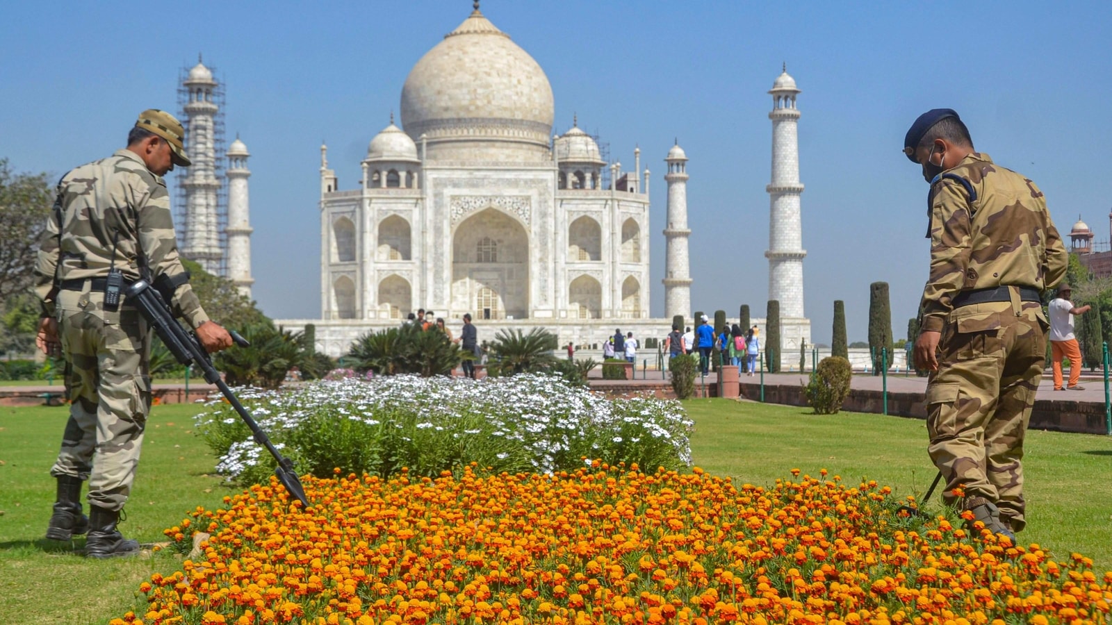 man-detained-for-taj-mahal-hoax-bomb-call-may-have-mental-health