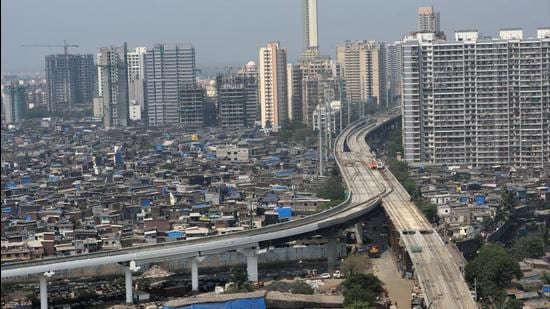 Urban development experts said that Greater Mumbai’s ease of living cannot improve unless larger infrastructural issues that face housing and transportation in the city aren’t tackled first. (HT FILE) Urban development experts said that Greater Mumbai’s ease of living cannot improve unless larger infrastructural issues that face housing and transportation in the city aren’t tackled first. (HT FILE)
