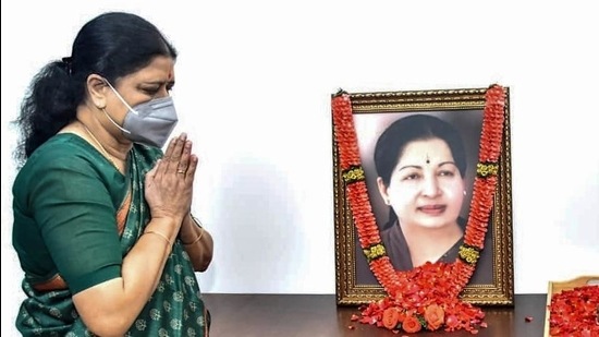 Expelled AIADMK leader VK Sasikala pays tribute to former Tamil Nadu chief minister J Jayalalithaa. (PTI)