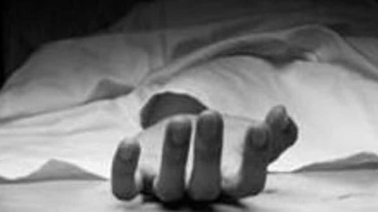 On Thursday, the family of the dead boy placed his body on the road outside Ambedkar Hospital and staged a protest. On Thursday, the family of the dead boy placed his body on the road outside Ambedkar Hospital and staged a protest.