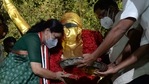 V.K. Sasikala (L), who in 2017 was expelled from her leadership position in the All India Anna Dravida Munnetra Kazhagam (AIADMK) party and recently released from prison after serving a four-year sentence for corruption, pays homage at the statue of AIADMK party founder M.G. Ramachandran in Chennai on February 9, 2021.(AFP) V.K. Sasikala (L), who in 2017 was expelled from her leadership position in the All India Anna Dravida Munnetra Kazhagam (AIADMK) party and recently released from prison after serving a four-year sentence for corruption, pays homage at the statue of AIADMK party founder M.G. Ramachandran in Chennai on February 9, 2021.(AFP)