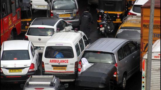 Maharashtra had 15,850 ambulances registered in 2019, which went up to 16,770 in 2020. (HT PHOTO) Maharashtra had 15,850 ambulances registered in 2019, which went up to 16,770 in 2020. (HT PHOTO)