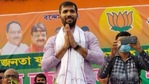 In Moyna, Dinda will fight the Trinamool Congress’ Sangram Kumar Dolai, who has been a sitting legislator since 2016.(Twitter/@dindaashoke)