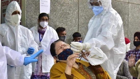 With 33,287 doses, Delhi saw the highest number vaccinations being administered on Saturday.(HT Photo) With 33,287 doses, Delhi saw the highest number vaccinations being administered on Saturday.(HT Photo)