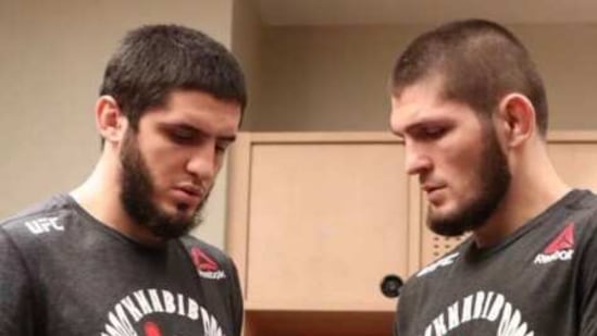 Islam Makhachev and Khabib Nurmagomedov.(Instagram.)