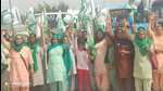 Women protesters at a grain market in Barnala district before leaving for Delhi on Sunday. (HT PHOTO) Women protesters at a grain market in Barnala district before leaving for Delhi on Sunday. (HT PHOTO)