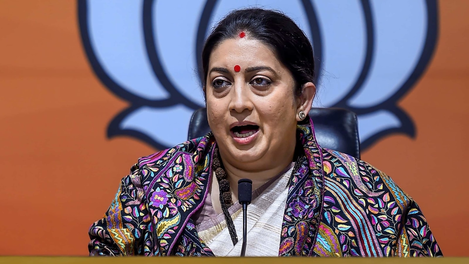 Smriti Z Irani on X: Walking the talk on emancipating women in every  sphere, Government has sanctioned Permanent Commission to women officers in  all 10 streams of the Indian Army. Grateful to