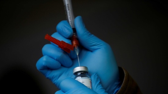 Moderna said it expected to reach a separate deal with the Philippines government and private sector to supply an additional 7 million doses. (Reuters file photo)