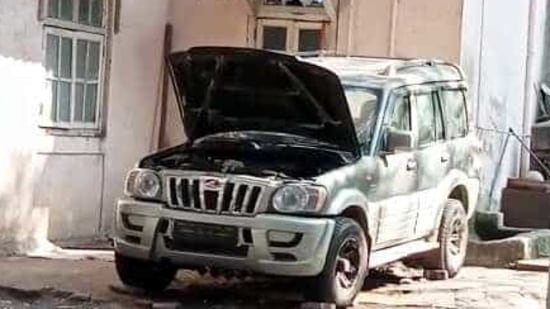 The suspicious car carrying gelatin found outside Mukesh Ambani residence Antilia, has been taken to custody by CBI. (ANI Photo) The suspicious car carrying gelatin found outside Mukesh Ambani residence Antilia, has been taken to custody by CBI. (ANI Photo)