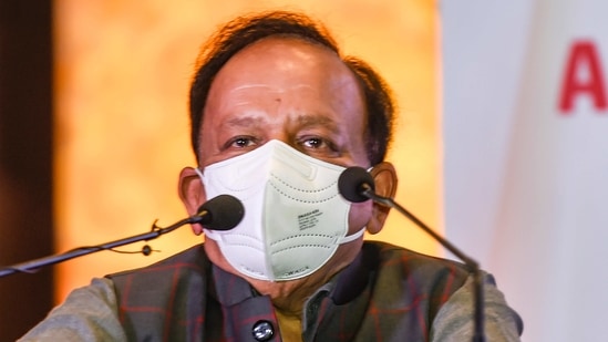 Harsh Vardhan said people should trust the science behind vaccines.(PTI) Harsh Vardhan said people should trust the science behind vaccines.(PTI)