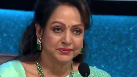 Hema Malini got emotional on watching a video message from Esha Deol.