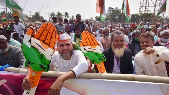 Even though the Congress is a shadow of what it used to be, it still commands a sizeable vote share at the all-India level.(PTI) Even though the Congress is a shadow of what it used to be, it still commands a sizeable vote share at the all-India level.(PTI)