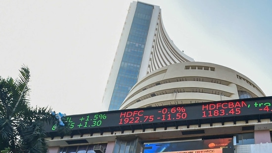 Sensex closes 35 points higher at 50,441, Nifty rises by 18.10 points to end at 14,956.20(PTI FILE)
