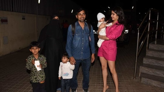 Janhvi Kapoor at the screening of Roohi with her assistant and his family.