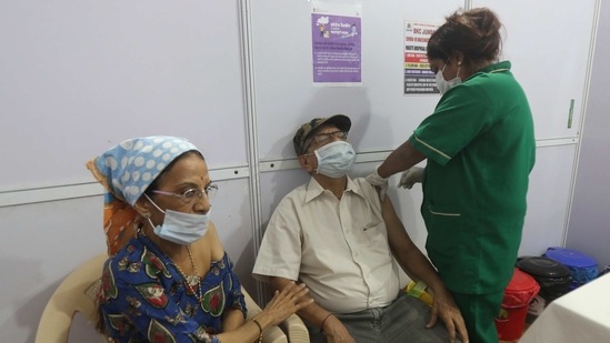 An elderly man is administered Covishield Covid-19 vaccine in Mumbai on March 8, 2021. (AP)